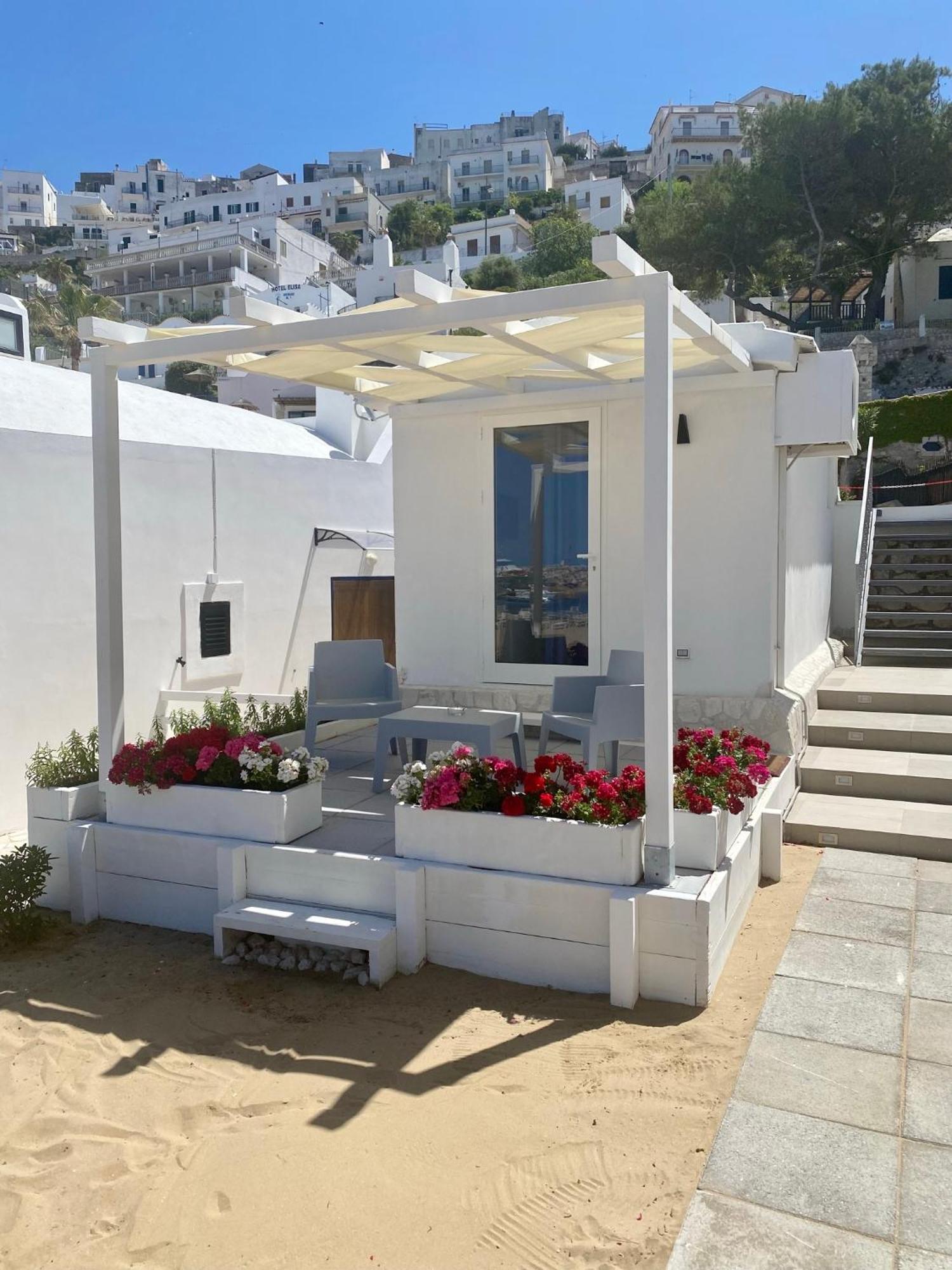 Marina Bay Beach Hotel Peschici Exterior foto